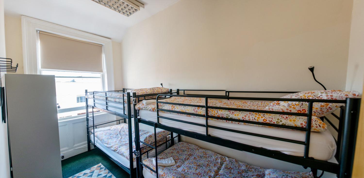 בלפסט Botanic Avenue Hostel Less Than A Mile From The City Centre מראה חיצוני תמונה