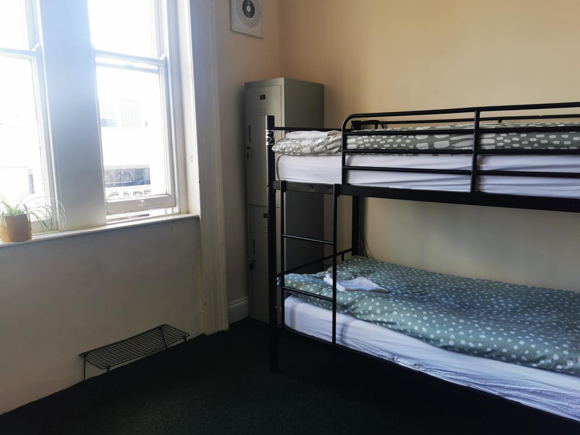בלפסט Botanic Avenue Hostel Less Than A Mile From The City Centre מראה חיצוני תמונה