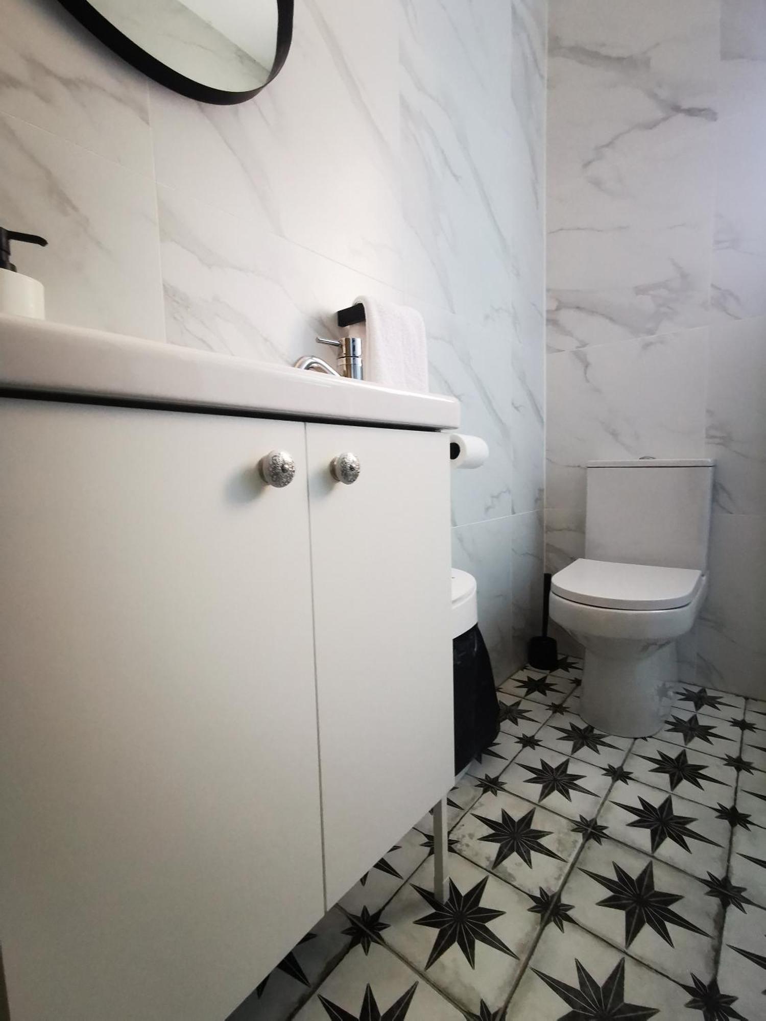 בלפסט Botanic Avenue Hostel Less Than A Mile From The City Centre מראה חיצוני תמונה