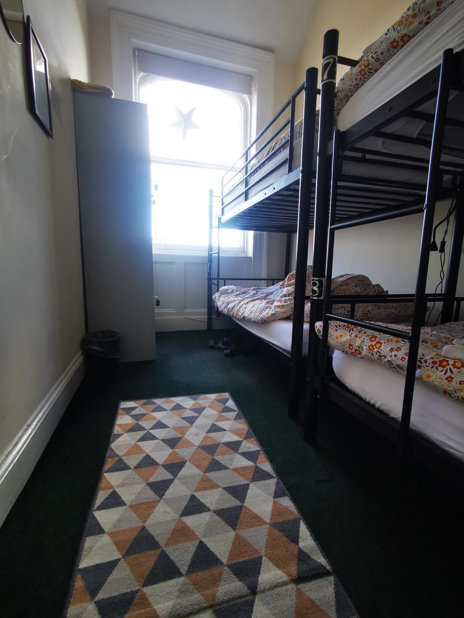 בלפסט Botanic Avenue Hostel Less Than A Mile From The City Centre מראה חיצוני תמונה